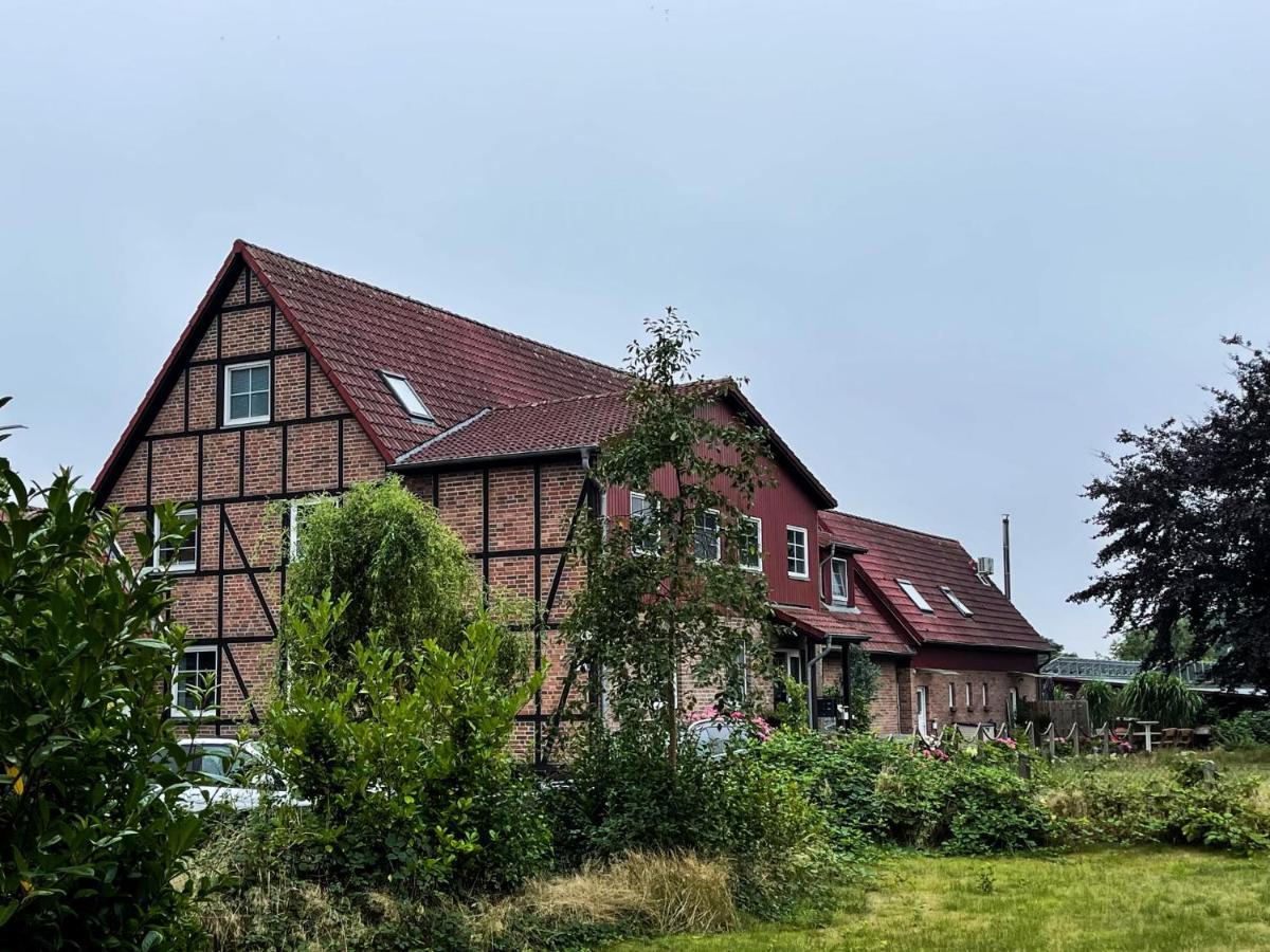 Op'N Doerp Apartments Barsbek Bagian luar foto